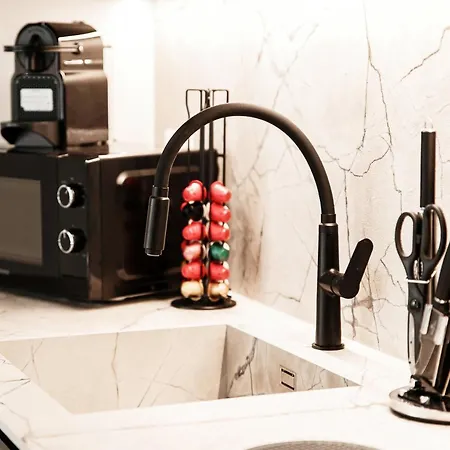 Ortensia - House Of Travelers Apartment Como