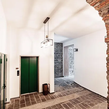 Ortensia - House Of Travelers