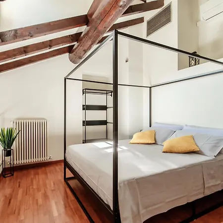 Ortensia - House Of Travelers Apartment Como