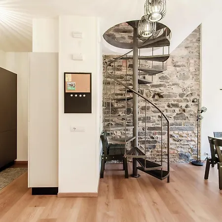 Ortensia - House Of Travelers * Como