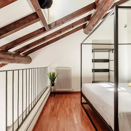 Ortensia - House Of Travelers Apartment Como