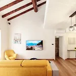 Ortensia By 