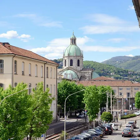 Ortensia - House Of Travelers * Como