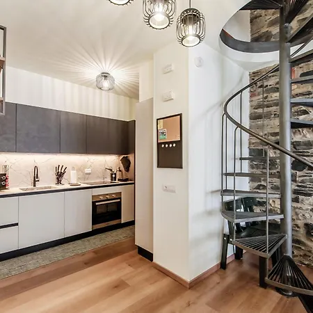 Lägenhet Ortensia - House Of Travelers *