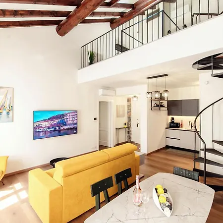 Ortensia - House Of Travelers Como